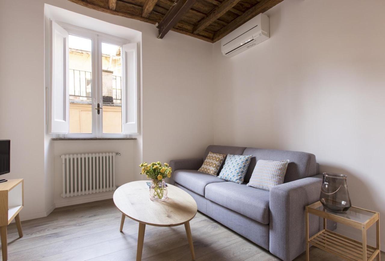 Cozy Apartment In Via Degli Spagnoli - FromhometoRóma Kültér fotó