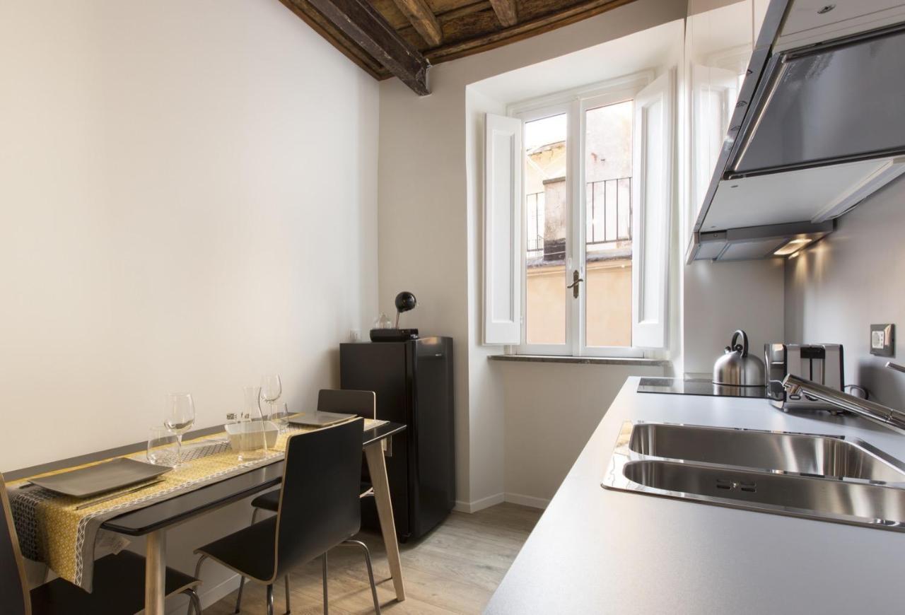 Cozy Apartment In Via Degli Spagnoli - FromhometoRóma Kültér fotó