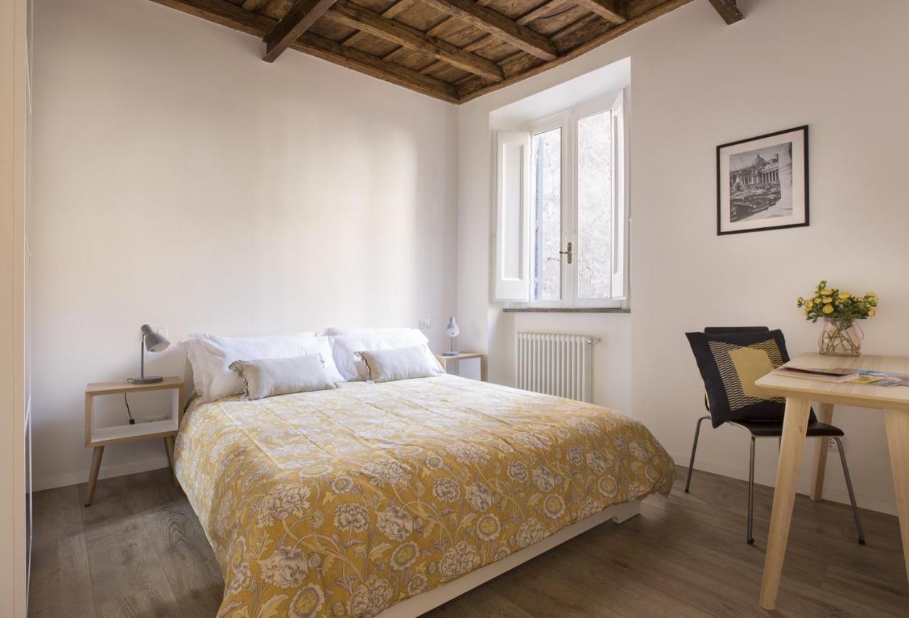 Cozy Apartment In Via Degli Spagnoli - FromhometoRóma Kültér fotó