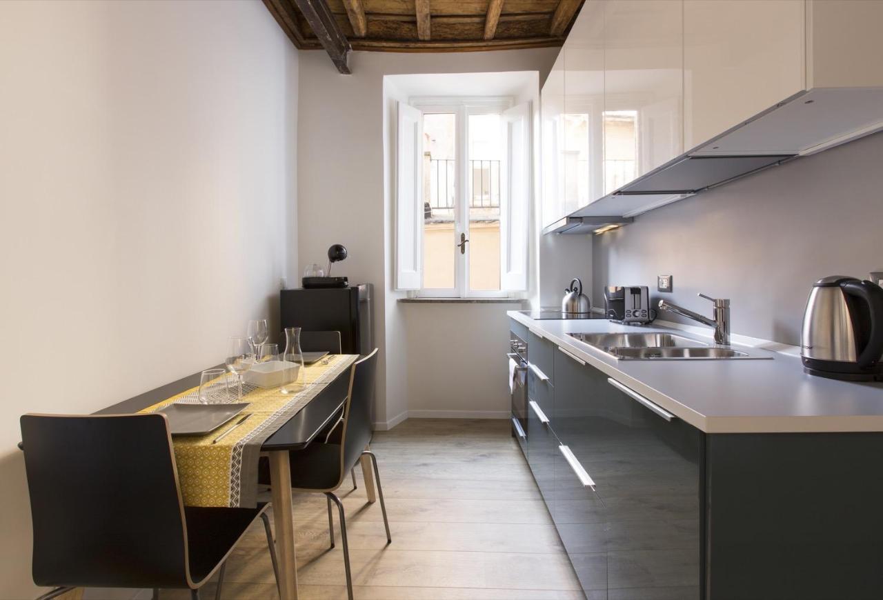 Cozy Apartment In Via Degli Spagnoli - FromhometoRóma Kültér fotó